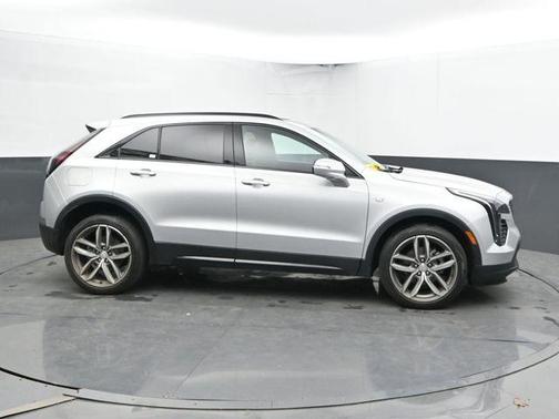 Radiant Silver Metallic 2022 Cadillac XT4 Sport