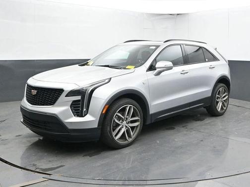 Radiant Silver Metallic 2022 Cadillac XT4 Sport