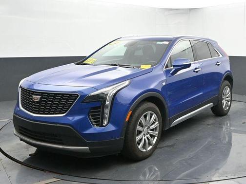 2022 Cadillac XT4 Premium Luxury