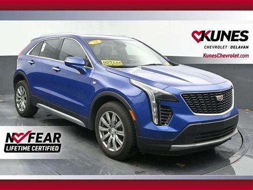 2022 Cadillac XT4 Premium Luxury