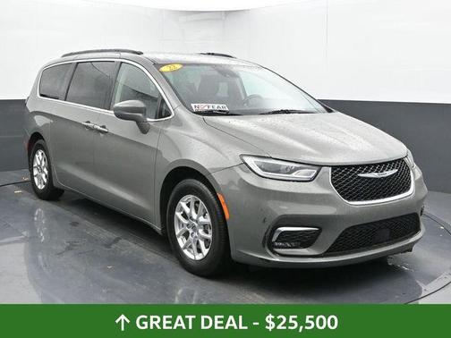 2022 Chrysler Pacifica Touring-L