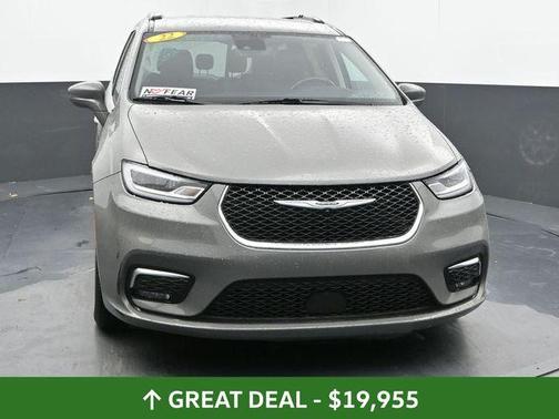 2022 Chrysler Pacifica Touring-L