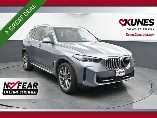 Gray Metallic 2024 BMW X5 xDrive40i