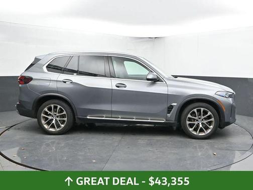 Gray Metallic 2024 BMW X5 xDrive40i