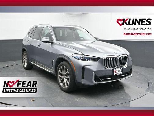 Gray Metallic 2024 BMW X5 xDrive40i