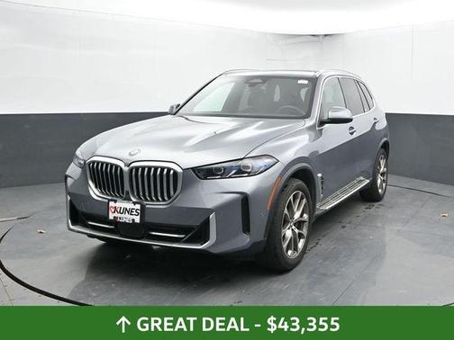 Gray Metallic 2024 BMW X5 xDrive40i