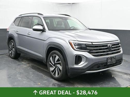 Silver Bird Metallic 2024 Volkswagen Atlas 2.0T SE