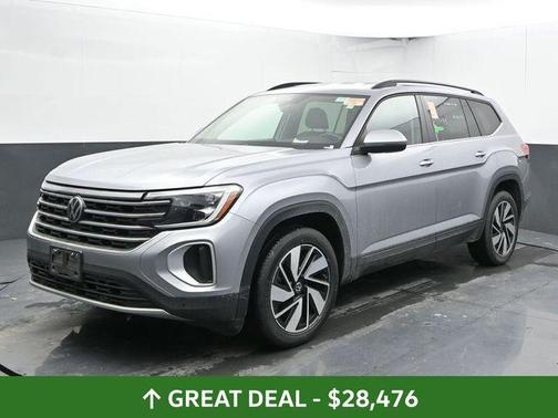 Silver Bird Metallic 2024 Volkswagen Atlas 2.0T SE