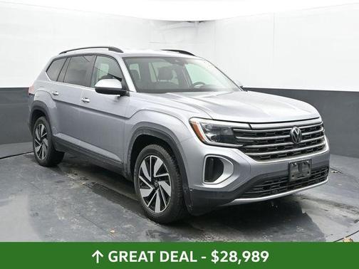 Silver Bird Metallic 2024 Volkswagen Atlas 2.0T SE