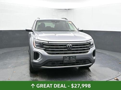 Silver Bird Metallic 2024 Volkswagen Atlas 2.0T SE