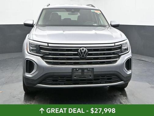 Silver Bird Metallic 2024 Volkswagen Atlas 2.0T SE