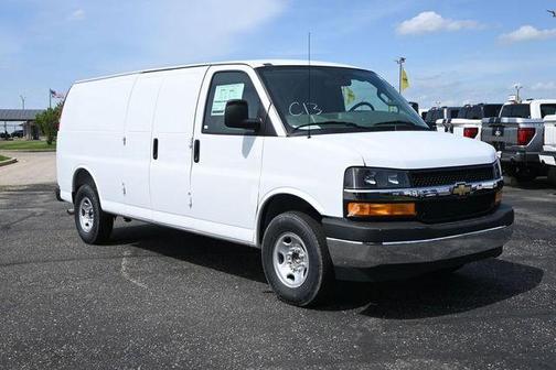 Summit White 2026 Chevrolet Express 2500 Work Van