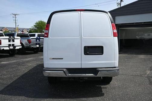Summit White 2026 Chevrolet Express 2500 Work Van