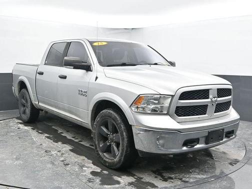 2015 RAM 1500 SLT