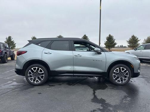 Sterling Gray Metallic 2024 Chevrolet Blazer RS