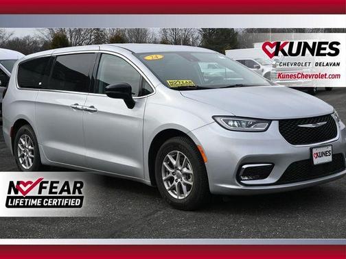 2024 Chrysler Pacifica Touring-L