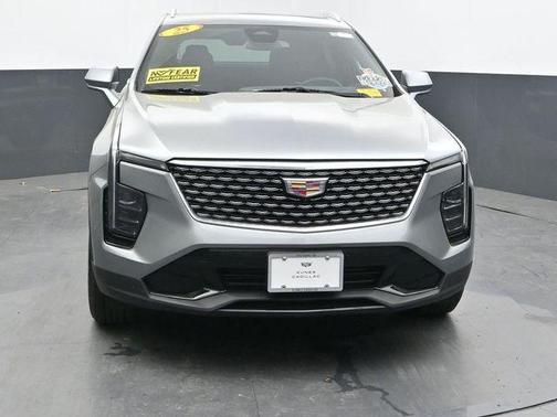 Silver Metallic 2025 Cadillac XT4 Premium Luxury