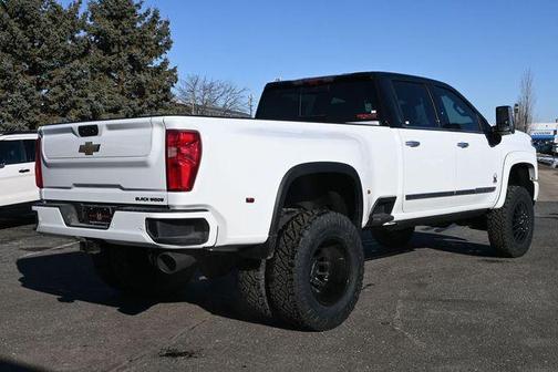 Summit White 2026 Chevrolet Silverado 3500 High Country