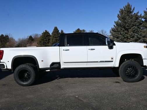 Summit White 2026 Chevrolet Silverado 3500 High Country