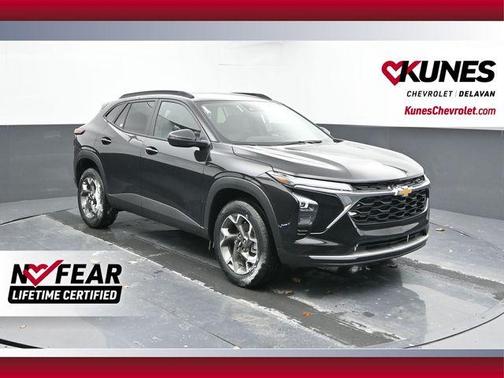Mosaic Black Metallic 2026 Chevrolet Trax LT