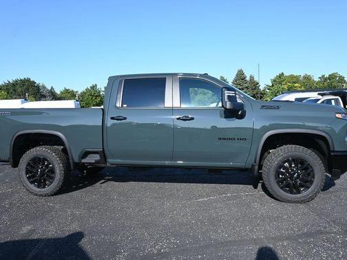 2026 Chevrolet Silverado 3500 LT