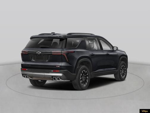 Mosaic Black Metallic 2026 Chevrolet Traverse Z71