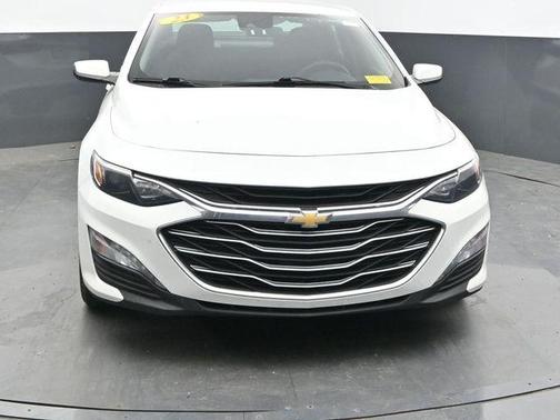 Summit White 2023 Chevrolet Malibu LT