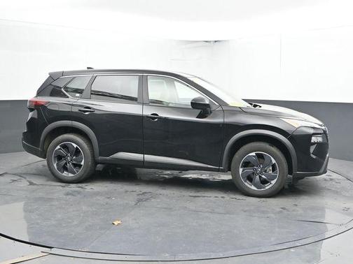 Super Black 2025 Nissan Rogue SV