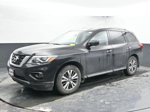 2020 Nissan Pathfinder SV
