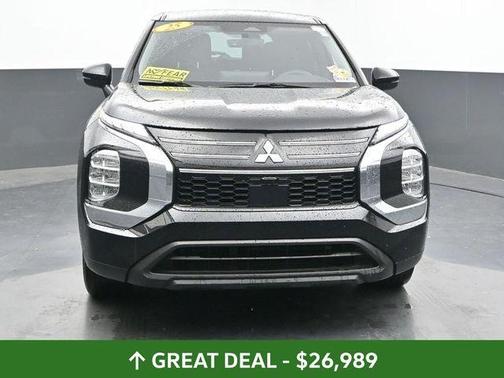 2025 Mitsubishi Outlander ES