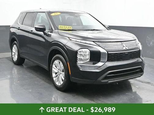 2025 Mitsubishi Outlander ES