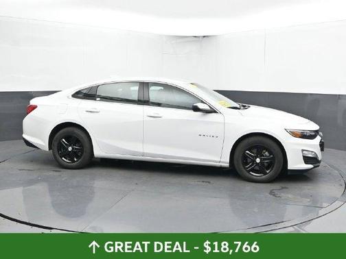 Summit White 2024 Chevrolet Malibu LT