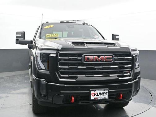 2024 GMC Sierra 2500 AT4