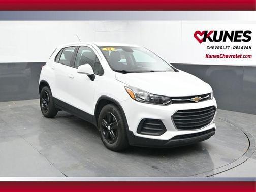 Summit White 2020 Chevrolet Trax LS