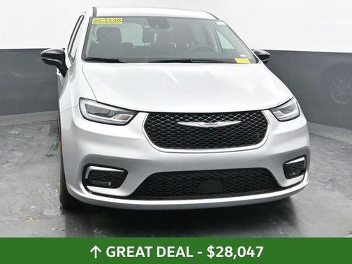 2024 Chrysler Pacifica Touring-L