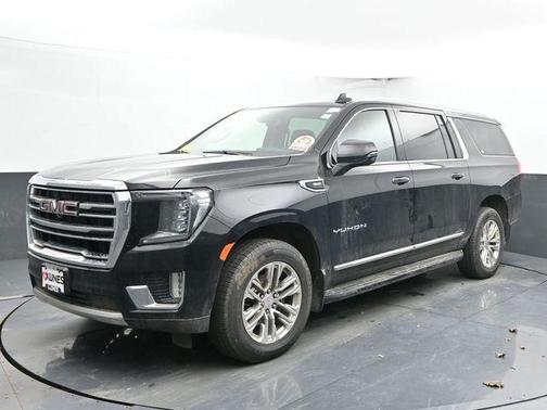 2022 GMC Yukon XL SLT