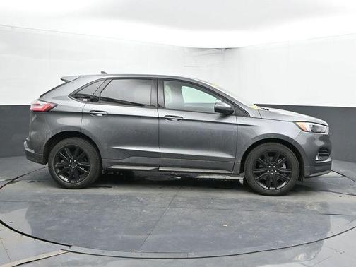 Gray Metallic 2024 Ford Edge ST Line