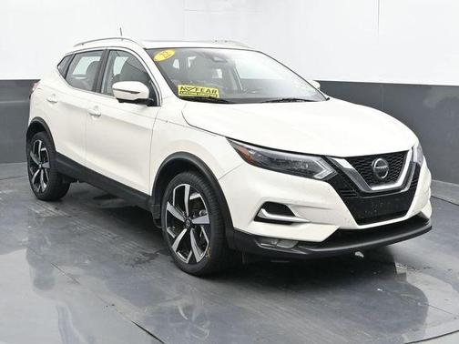 2022 Nissan Rogue Sport SL