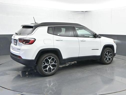 Bright White Clearcoat 2025 Jeep Compass Limited
