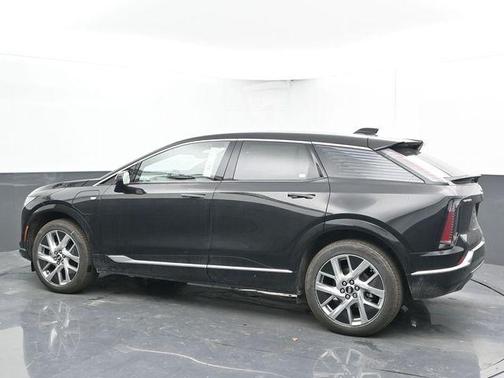 2025 Cadillac OPTIQ Luxury