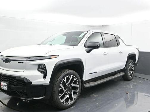 2025 Chevrolet Silverado EV RST