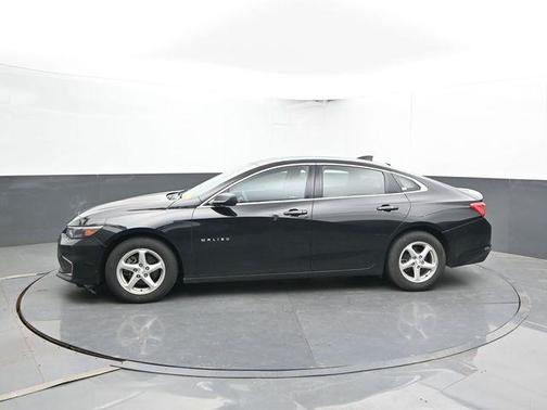 Mosaic Black Metallic 2017 Chevrolet Malibu 1LS