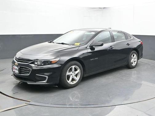 Mosaic Black Metallic 2017 Chevrolet Malibu 1LS