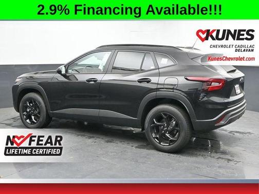 Mosaic Black Metallic 2026 Chevrolet Trax LT