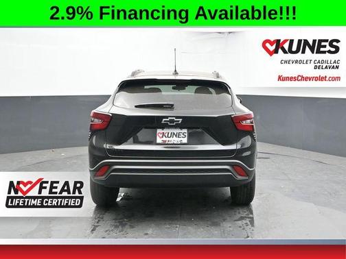Mosaic Black Metallic 2026 Chevrolet Trax LT