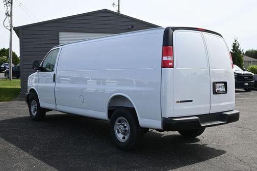 Summit White 2026 Chevrolet Express 2500 Work Van