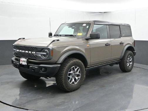 Gray 2025 Ford Bronco Badlands