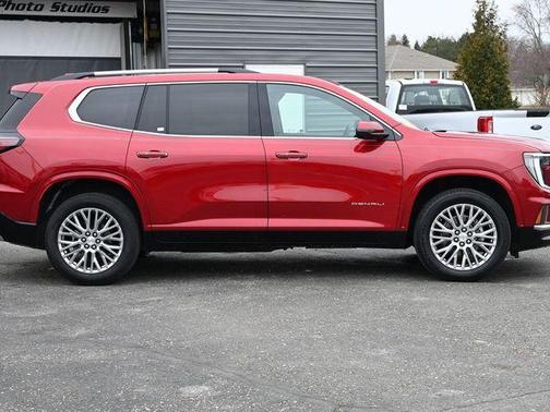 2024 GMC Acadia Denali