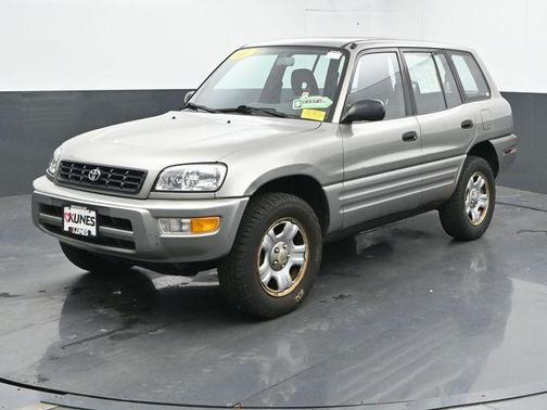 2000 Toyota RAV4 Base