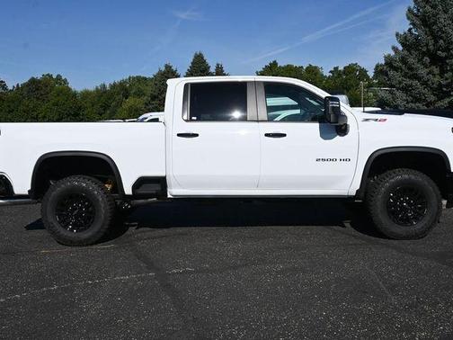 2025 Chevrolet Silverado 2500 ZR2
